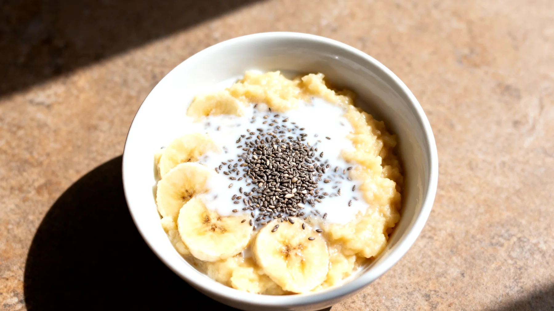 Kefir ve Chia Tohumlu Muz Püresi"